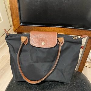 Longchamp black medium le pilage tote
